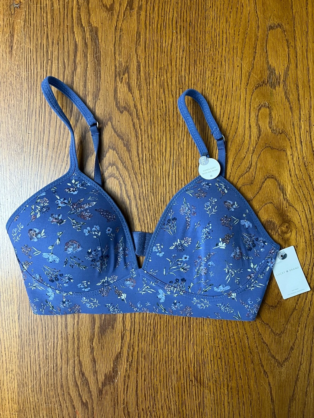 NWT Lightly Lined Floral Wireless Bra - Blue floral